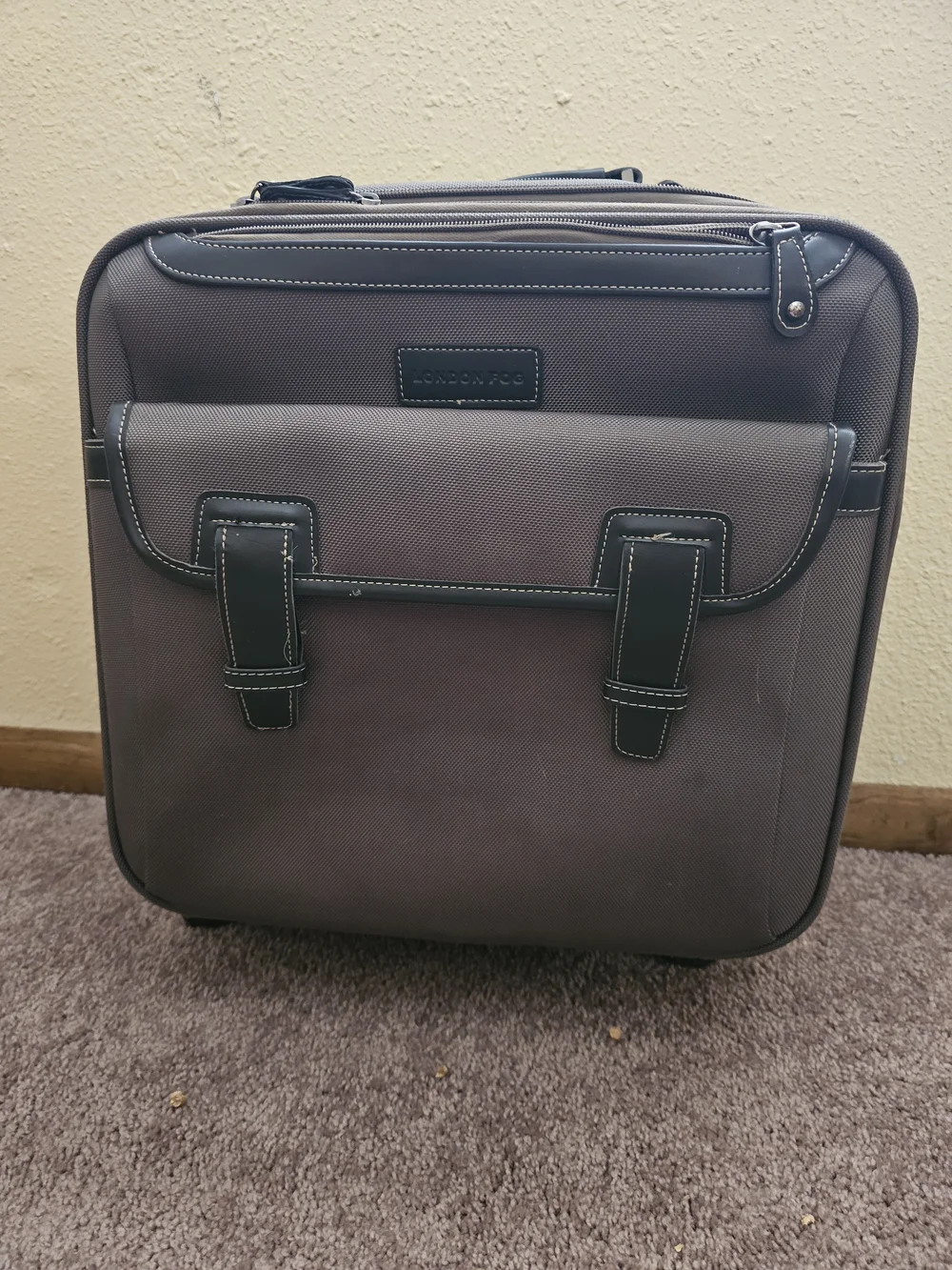 London Fog Olive Green Carry-On Travel Bag